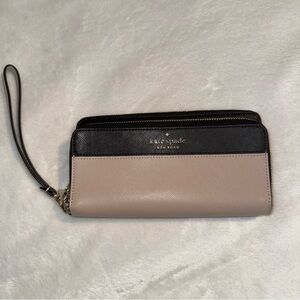 Kate Spade Two-Tone Leather Wristlet Clutch NEW